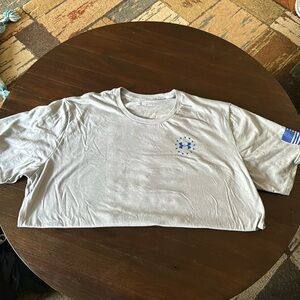 Under Armour tee